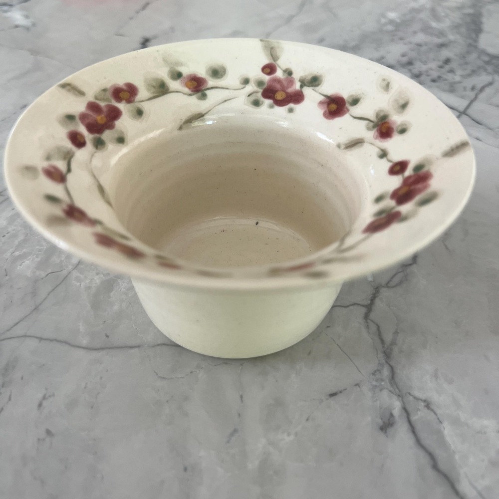 Handmade‎ signed pottery trinket dish painted flowers